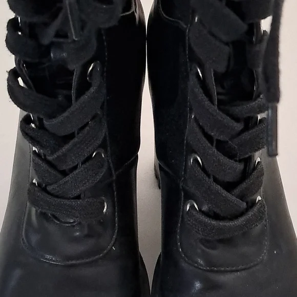 Forever 21 Women's Size 7 Faux Leather 4 inch Heel Boot - Picture 3 of 11